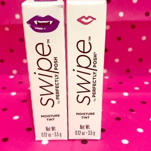 Swipe moisture tint for lips In Bite and plums up